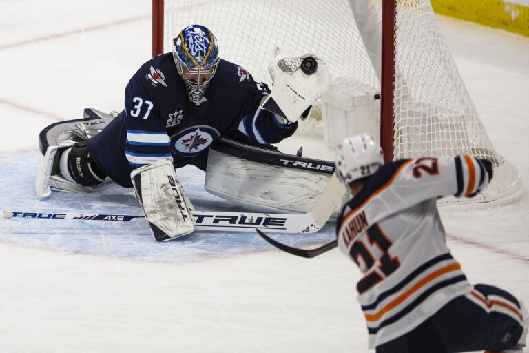 Oilers speeding past Jets at BellMTS Place