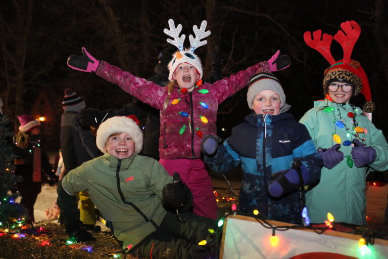 Santa Claus touches down in Selkirk